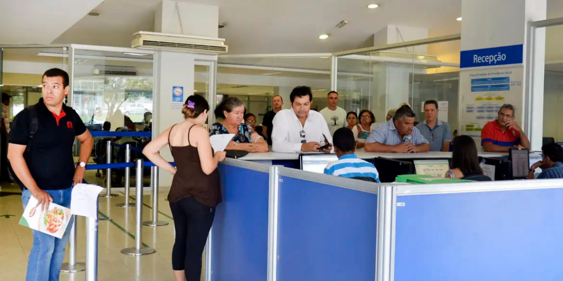INSS amplia para 90 dias o afastamento com análise digital de atestados e facilita pedido de auxílio-doença pelo Meu INSS.
