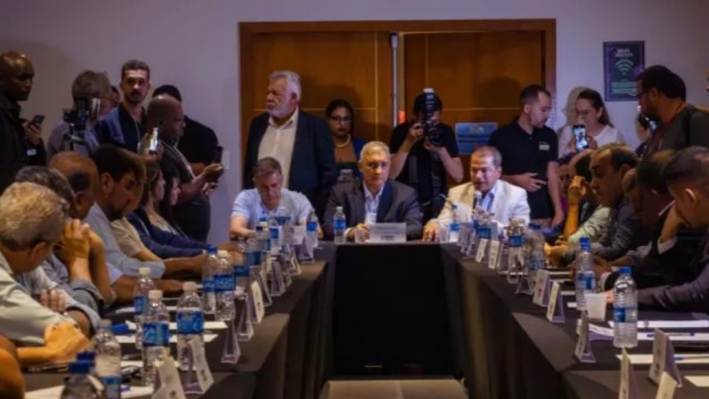 Prefeitos discutem redistribuição dos royalties em Cabo Frio.