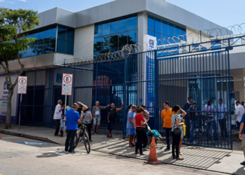 Centro Dona Alba oferece consultas noturnas e mutirão com diversas especialidades e inclusão em Libras.