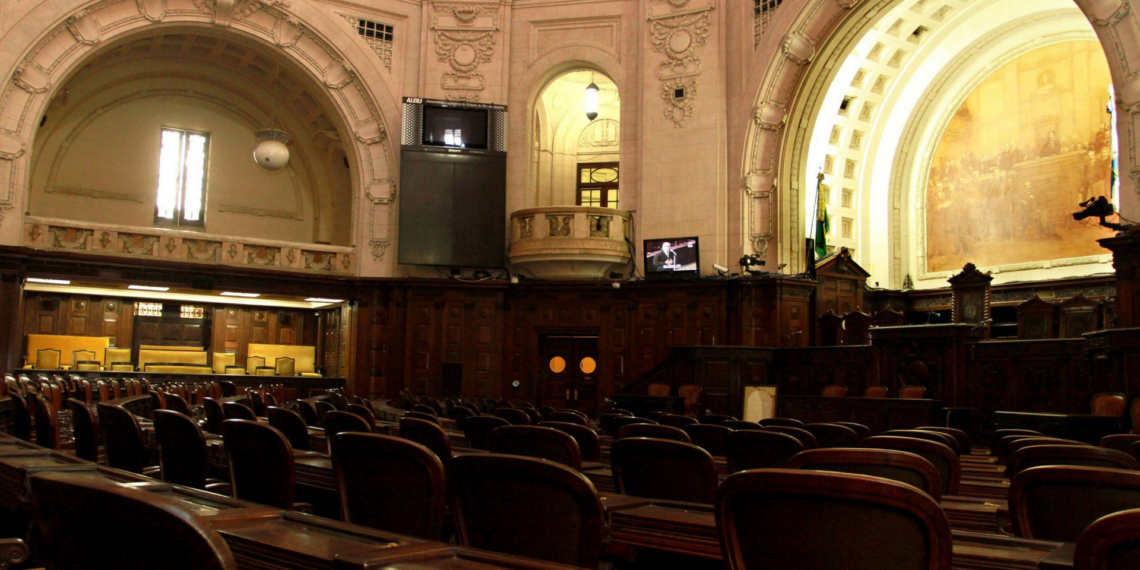 Debate fiscal esquenta na Assembleia Legislativa do Rio.