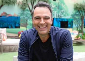 Tadeu Schmidt revela que só sentiu cansaço após final do programa.