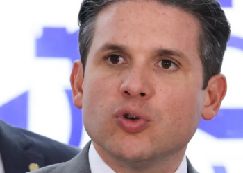 Comissão especial analisará proposta que altera jornada de trabalho e descanso no Brasil.