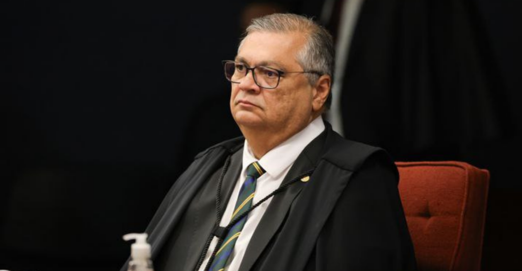 Decisão do STF reforça que sentenças internacionais não têm efeito direto no Brasil.