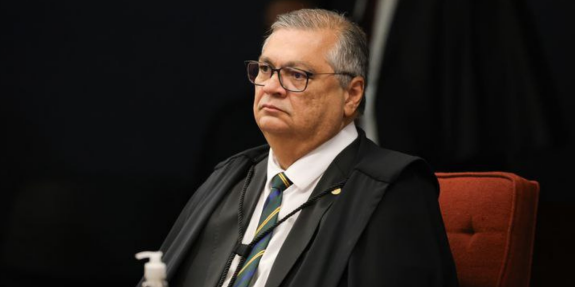 Decisão do STF reforça que sentenças internacionais não têm efeito direto no Brasil.