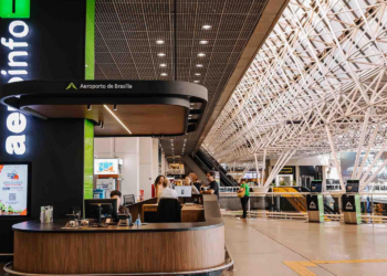 Principais aeroportos do país operam em ritmo intenso no feriado de abril.