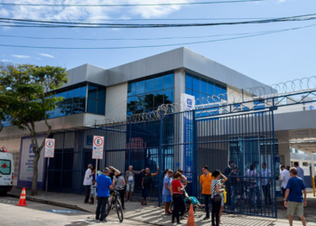 Secretaria de Saúde de Campos realiza ação no Centro Dona Alba.