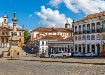 Tiradentes trabalhou como militar em Minas antes da Inconfidência.