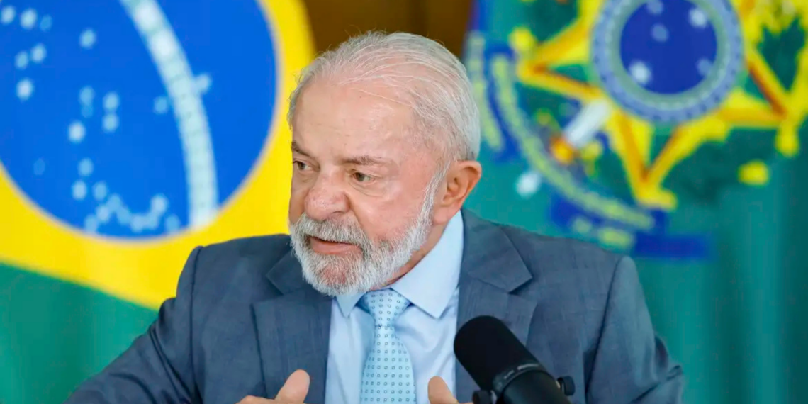 Proposta do governo prevê jornada menor e dois dias de descanso semanal.