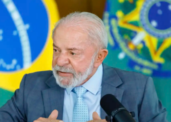 Proposta do governo prevê jornada menor e dois dias de descanso semanal.