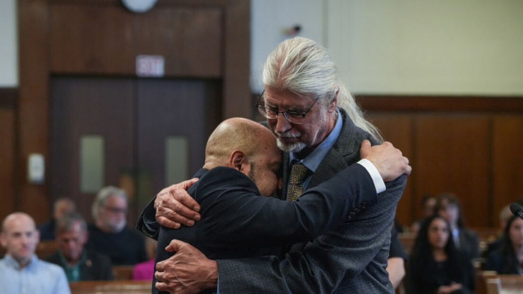 Preso injustamente por 25 anos, homem vence batalha judicial