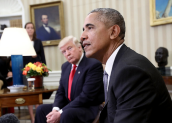Publicação de Barack Obama sobre ataque em jantar da Casa Branca provoca reações divergentes nas redes sociais.