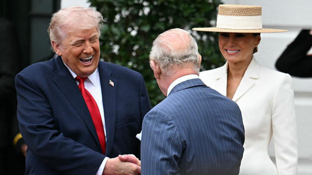 Episódio entre Trump e Rainha Camilla gera debate global sobre protocolo e diplomacia. Hashtags: