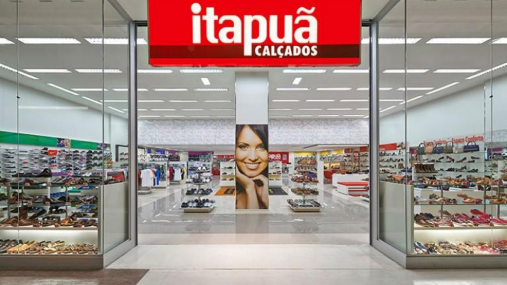 Itapuã fecha maioria das lojas em BH e amplia estratégia digital em meio à crise do varejo.