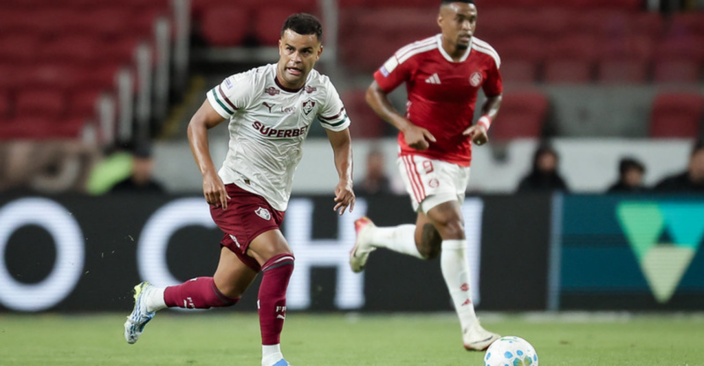 Fluminense perde fora de casa e mantém terceira posição na tabela.