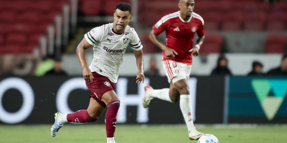 Fluminense perde fora de casa e mantém terceira posição na tabela.