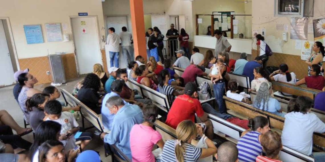 Pacientes relatam anos de espera por exames, cirurgias e medicamentos na rede pública de saúde de Campos dos Goytacazes.