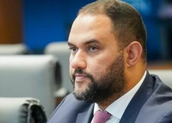 PF prende deputado e investiga fraude em contratos públicos.