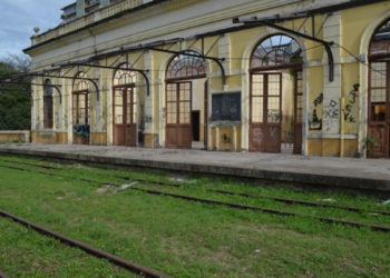 Área do antigo pátio ferroviário em Campos dos Goytacazes é alvo de denúncia por suposto vazamento de substâncias químicas.