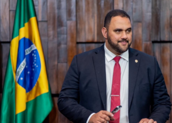 Deputado estadual Thiago Rangel segue preso e pode ter o mandato cassado. Investigações avançam para novos municípios.