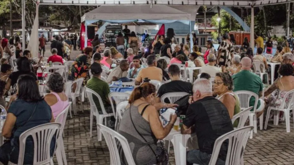 Cabo Frio promove neste fim de semana uma programação cultural gratuita em homenagem ao Dia das Mães, com feiras, música ao vivo, exposições e atividades no Centro, Portinho, Passagem, São Cristóvão e Tamoios.