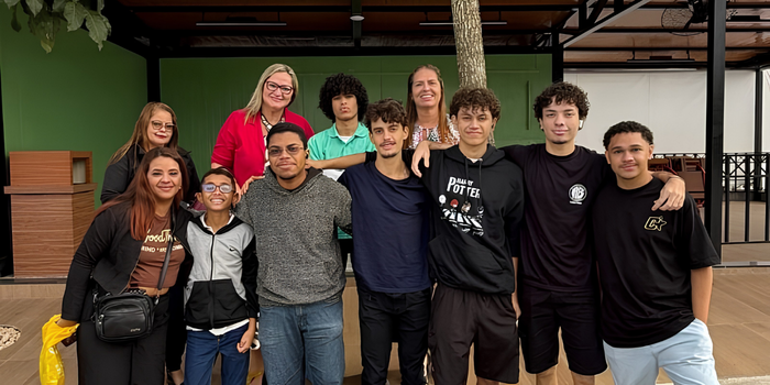 Estudantes da rede municipal de Cabo Frio conquistaram medalhas estaduais e menções honrosas na OBMEP 2025, reforçando o destaque do município na educação matemática.