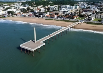 Município entrega obra de revitalização do Píer do Emissário e promove evento especial para moradores e visitantes.