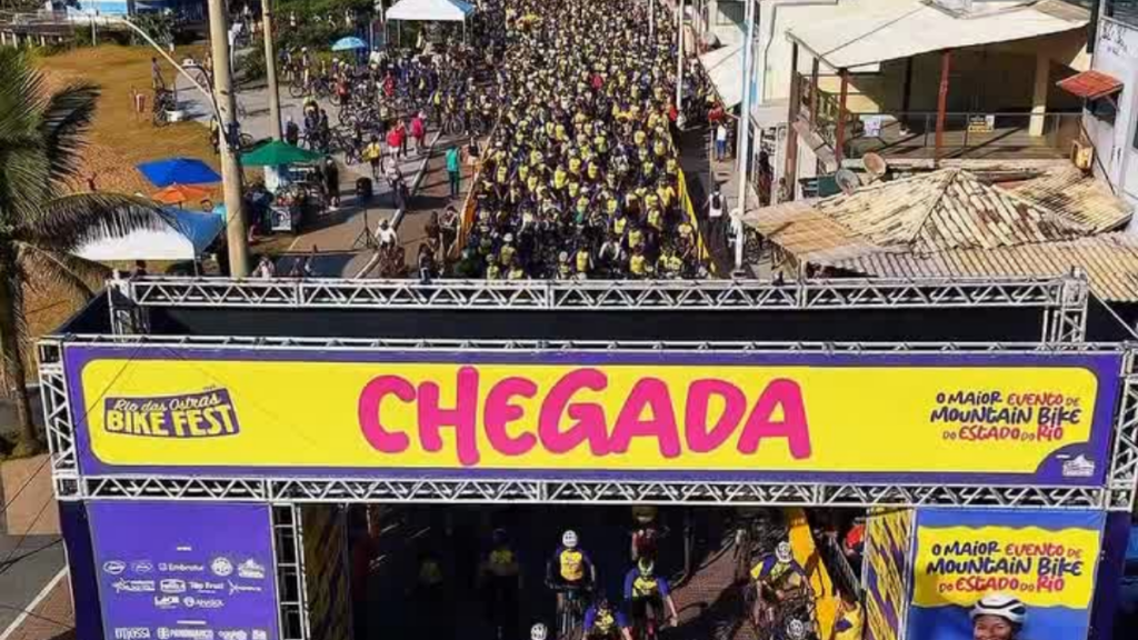 Evento esportivo reúne ciclistas e movimenta a cidade no interior do RJ.