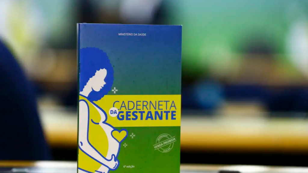 Ministério da Saúde lança nova Caderneta da Gestante digital integrada ao Meu SUS Digital, com recursos sobre pré-natal, parto, vacinação e cuidados pós-parto.