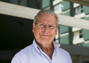 José Dirceu foi diagnosticado com linfoma após exames no Hospital Sírio-Libanês. Ex-ministro está internado, com quadro estável e iniciará tratamento contra a doença.