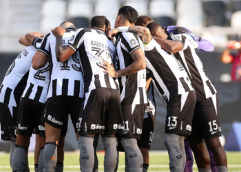 Remo vira contra o Botafogo e conquista vitória importante no Brasileirão.