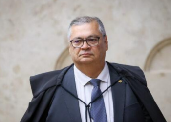 Vice-prefeito de Macapá segue afastado após decisão do STF por suspeita de fraude.