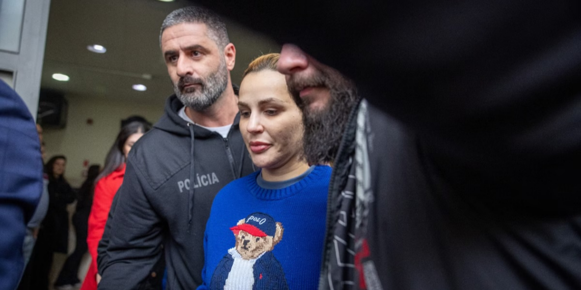 Defesa de Deolane afirma que recorrerá após TJSP negar mudança do local de prisão.