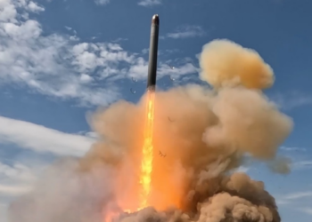 Rússia reforça capacidade estratégica com novo sistema nuclear.