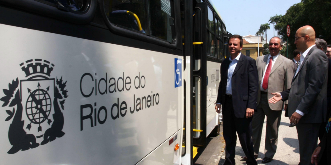 Prefeitura do Rio moderniza transporte público com pagamento 100% eletrônico.