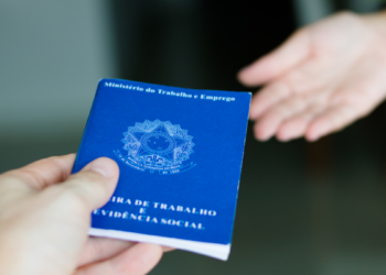 Macaé abriu 781 vagas de emprego nesta semana em setores variados da economia. Interessados podem realizar cadastro presencialmente ou pela internet.