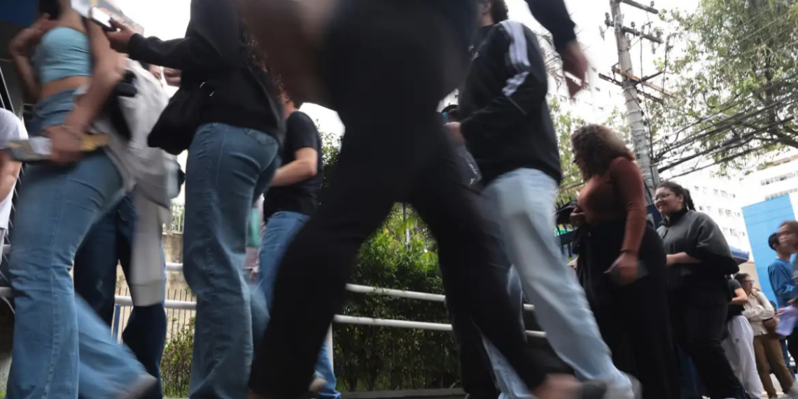 Prazo para validação de informações das vagas remanescentes do Fies 2026 termina nesta segunda-feira. Estudantes devem comparecer à faculdade para concluir processo.