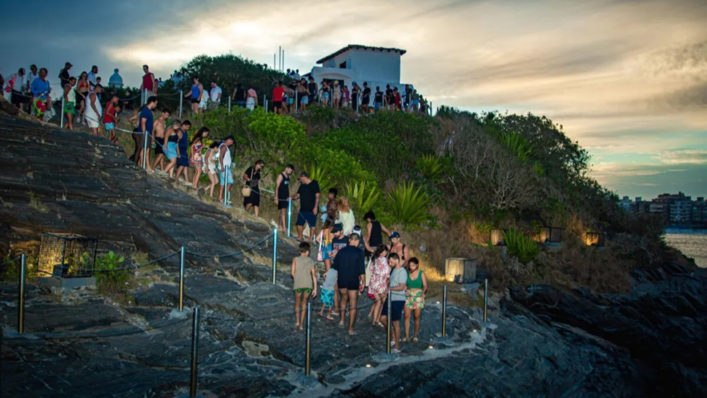Forte São Mateus, em Cabo Frio, recebeu mais de 59 mil visitantes em quatro meses e reforça importância cultural e turística da cidade.