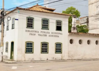 Biblioteca Pública de Cabo Frio abre inscrições para curso gratuito de cromoterapia com aulas em junho. Vagas são limitadas e inscrições presenciais.