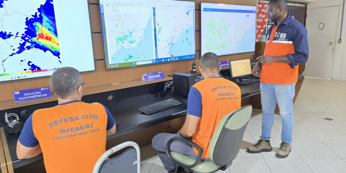 Defesa Civil de Macaé emite alerta para instabilidade climática com chuva forte, raios e ventos nesta quarta-feira. Veja orientações de segurança.