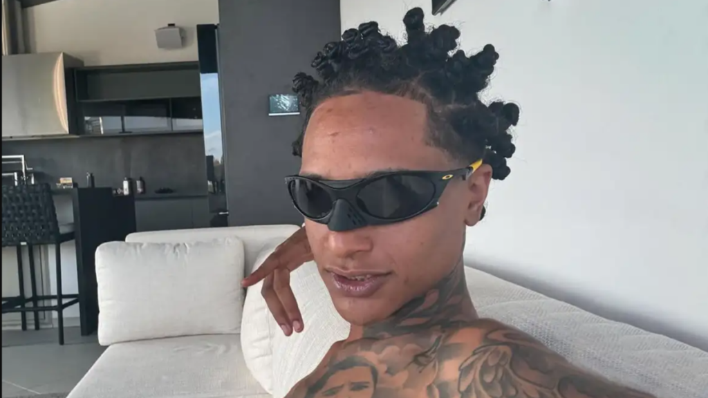 Ministério Público de São Paulo solicita prisão preventiva do rapper Oruam, investigado por disparo de arma e ligação com facção criminosa.