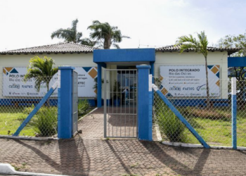 Vestibular Cederj 2026 tem inscrições prorrogadas em Rio das Ostras. Município oferece vagas para Gestão de Turismo e Design Gráfico.