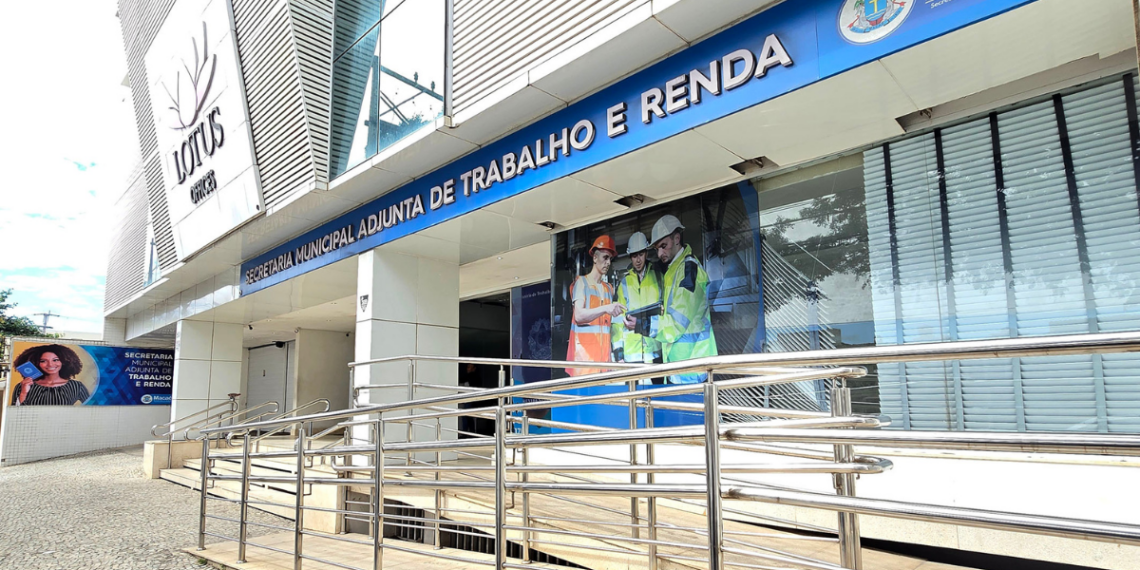 A Secretaria de Trabalho e Renda de Macaé está com 1236 vagas de emprego abertas em diversos setores. Atendimento presencial acontece na Praia Campista e também há cadastro online.