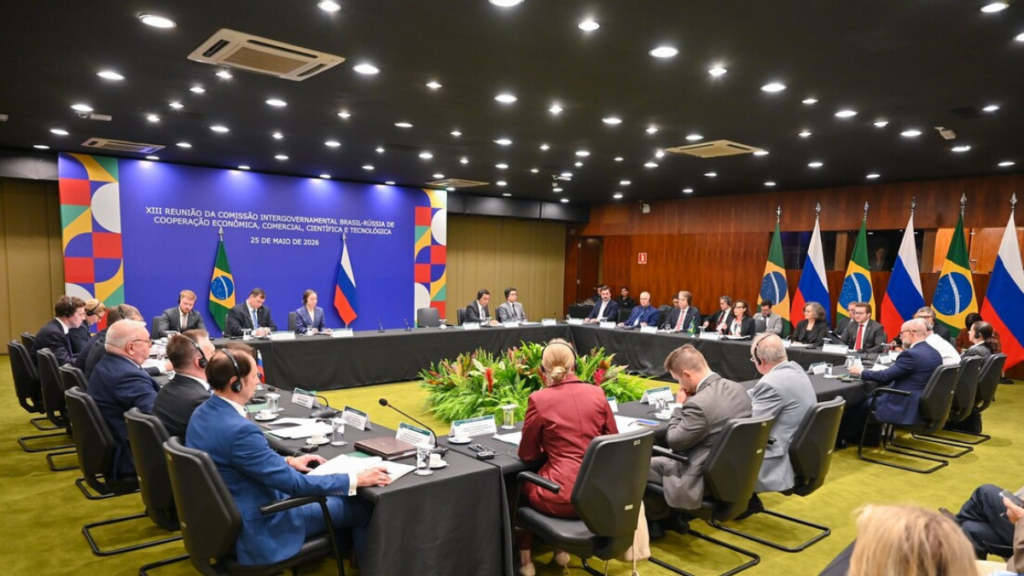 Brasil e Rússia discutem expansão da parceria econômica e tecnológica em reunião realizada em Brasília. Saúde, agricultura e comércio estiveram entre os temas debatidos.