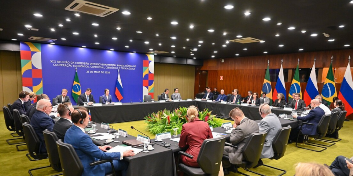 Brasil e Rússia discutem expansão da parceria econômica e tecnológica em reunião realizada em Brasília. Saúde, agricultura e comércio estiveram entre os temas debatidos.