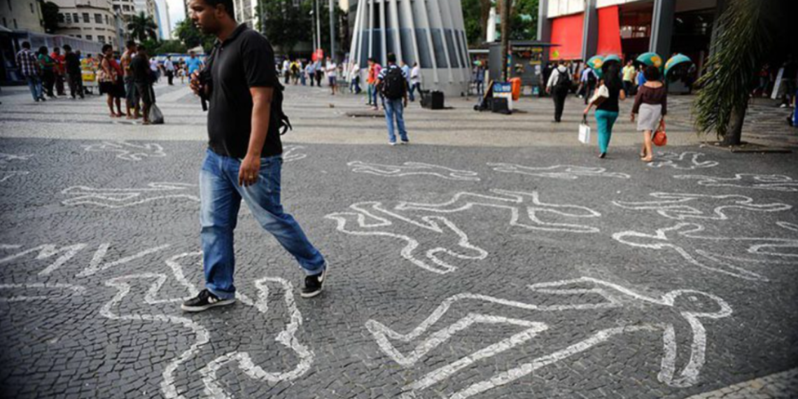 Atlas da Violência 2026 mostra queda histórica nos homicídios no Brasil, mas alerta para avanço dos chamados homicídios ocultos.