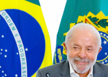 Governo federal suspende cobrança de imposto sobre pequenas compras internacionais.