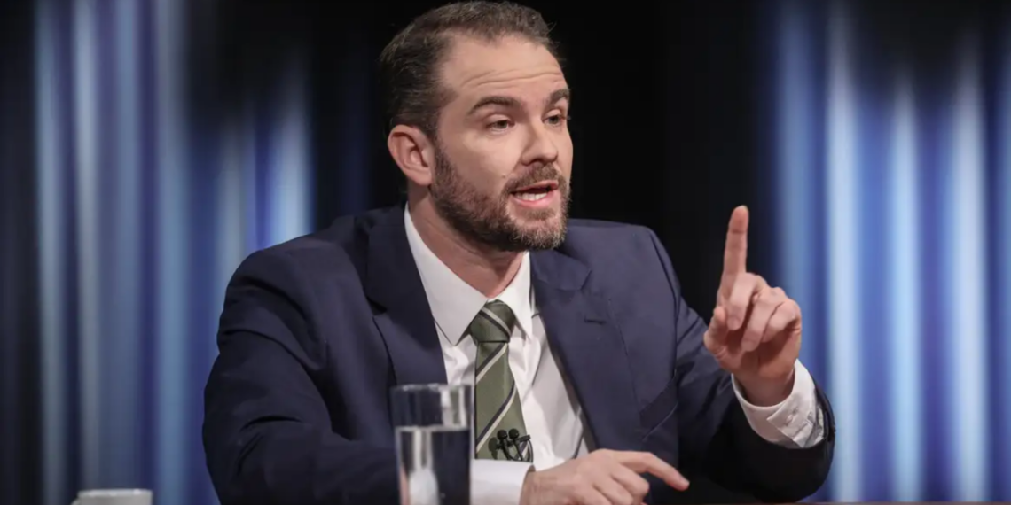 Ministério da Fazenda defende regulação da inteligência artificial por níveis de risco, buscando equilibrar inovação tecnológica e segurança no Brasil.