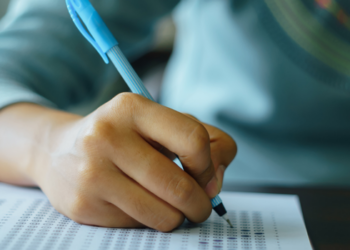 Concurso público de Saquarema tem 1.268 vagas efetivas, com provas em duas datas e inscrições online pelo IBAM.