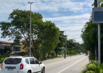 Rodovia Amaral Peixoto receberá novos radares em Rio das Ostras. Objetivo é reduzir acidentes e aumentar a segurança viária.