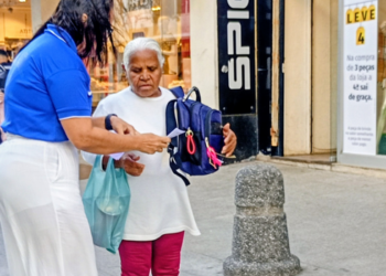 Junho Violeta reforça proteção à pessoa idosa com ação educativa em Macaé.